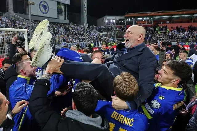 【掼蛋扑克】从扑克桌到波黑重返世界杯的功勋主帅：谢尔盖·巴巴雷茨的非典型主帅之路