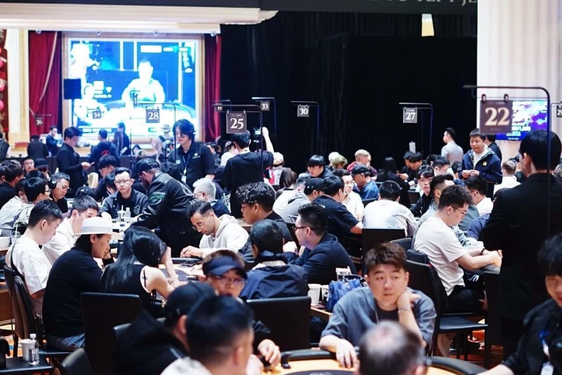 【掼蛋扑克】TLPT济州岛站｜主赛B组171人次火爆对战剩余26人晋级！Bai Yunpeng狂揽超80万计分笑傲全场！YIMING LEE斩获巡游豪客赛王冠！
