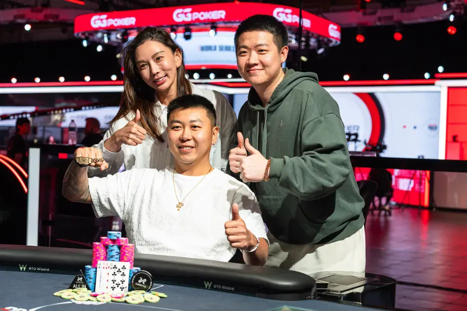 【掼蛋扑克】2026WSOP金手链到手！中国选手王阳在5000美元底池限注奥马哈锦标赛登顶